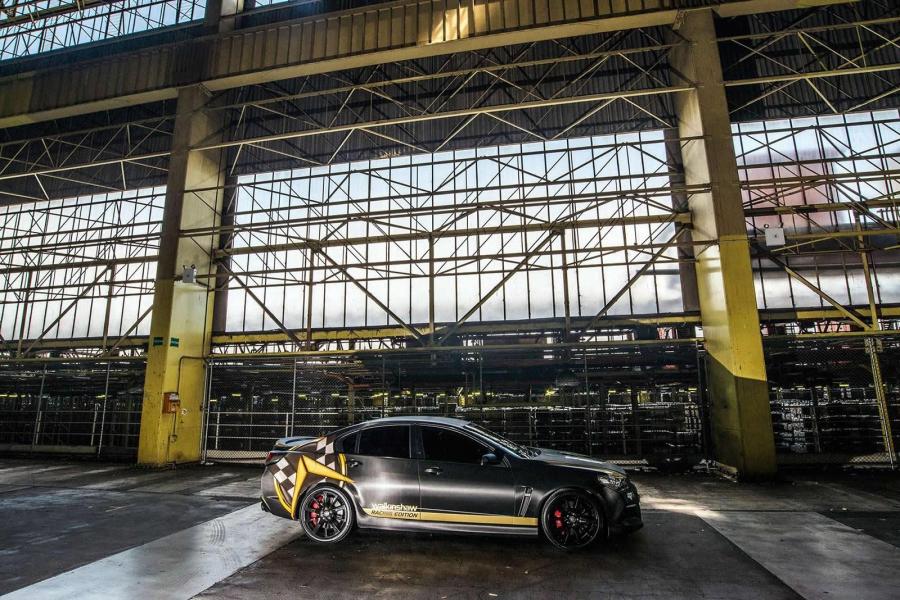  Holden Commodore by Walkinshaw Performance 2014 года  (фото 5 из 15)